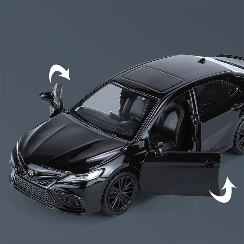1/36 TOYOTA Camry XSE Alloy Car Model Diecasts Metal Vehicles Car Model Simulation Miniature Scale Collection Childrens Toy Gift