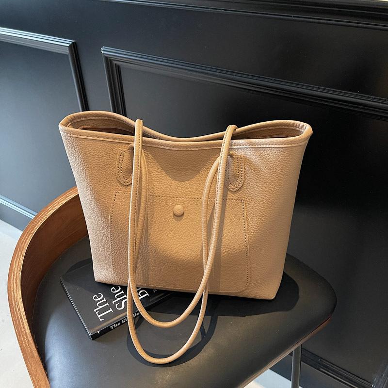 Bag Women's New Versatile Shoulder Underarm Bag Large Capacity Class Commuter Hand Carry Tote Bag