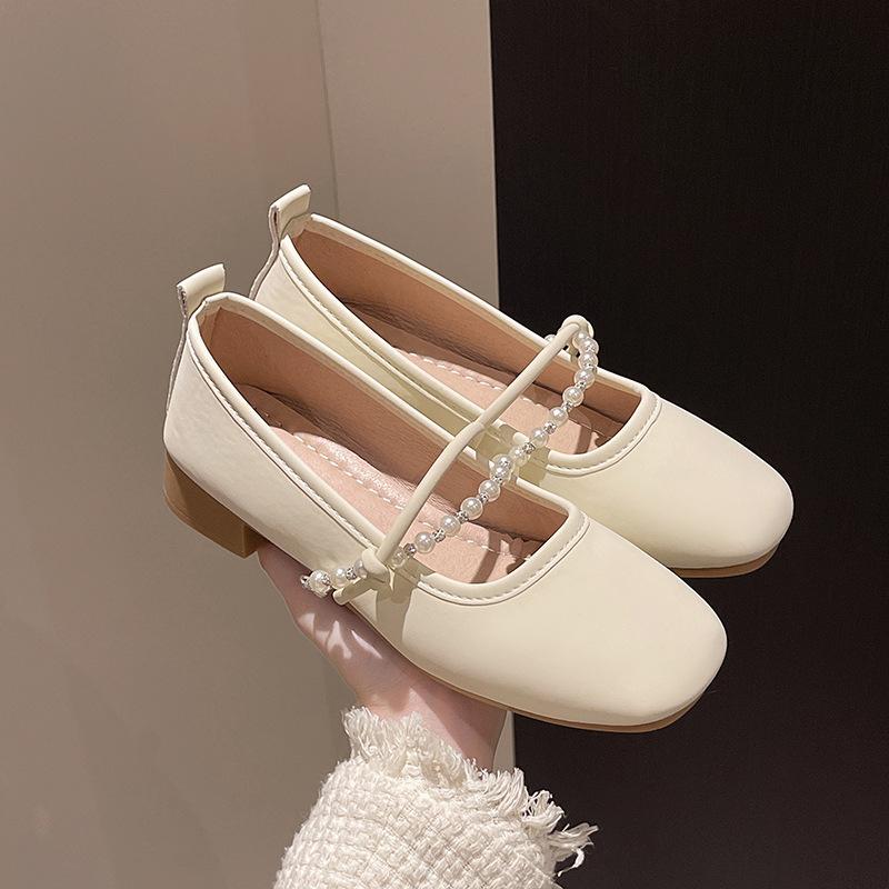 French flat-soled single shoes women's 2025 spring shallow mouth pearl one-word buckle belt fashionable outer wear fairy style soft-soled beanie shoes