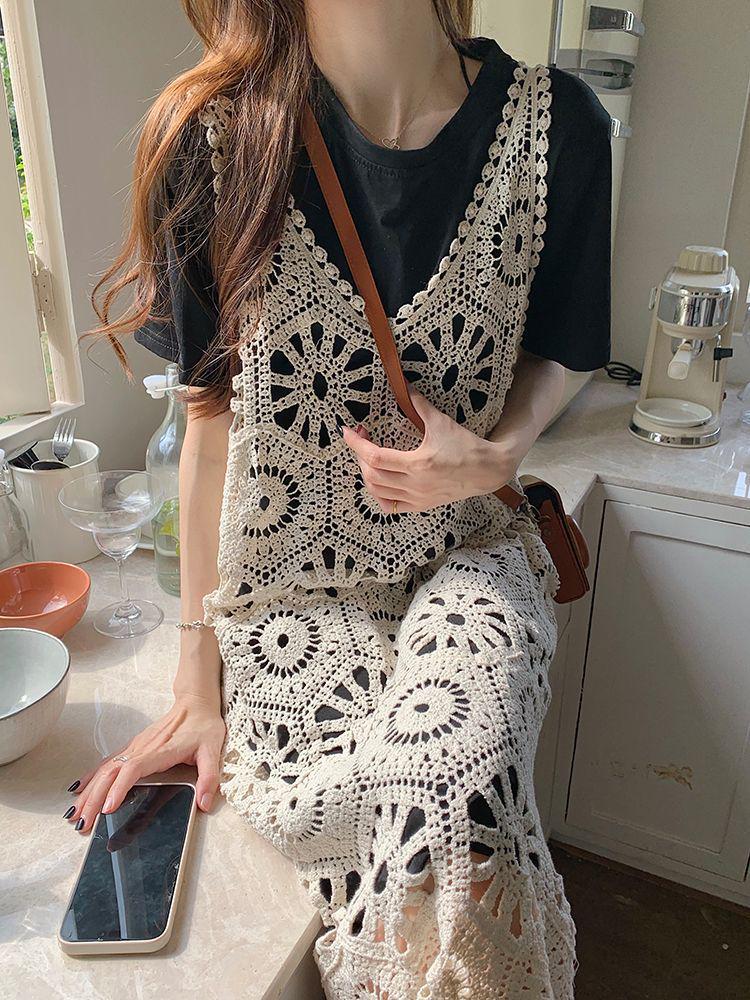 Großformatiges Sommer-Retro-Schicht-Häkelkleid & Schwarzes T-Shirt Set für Damen