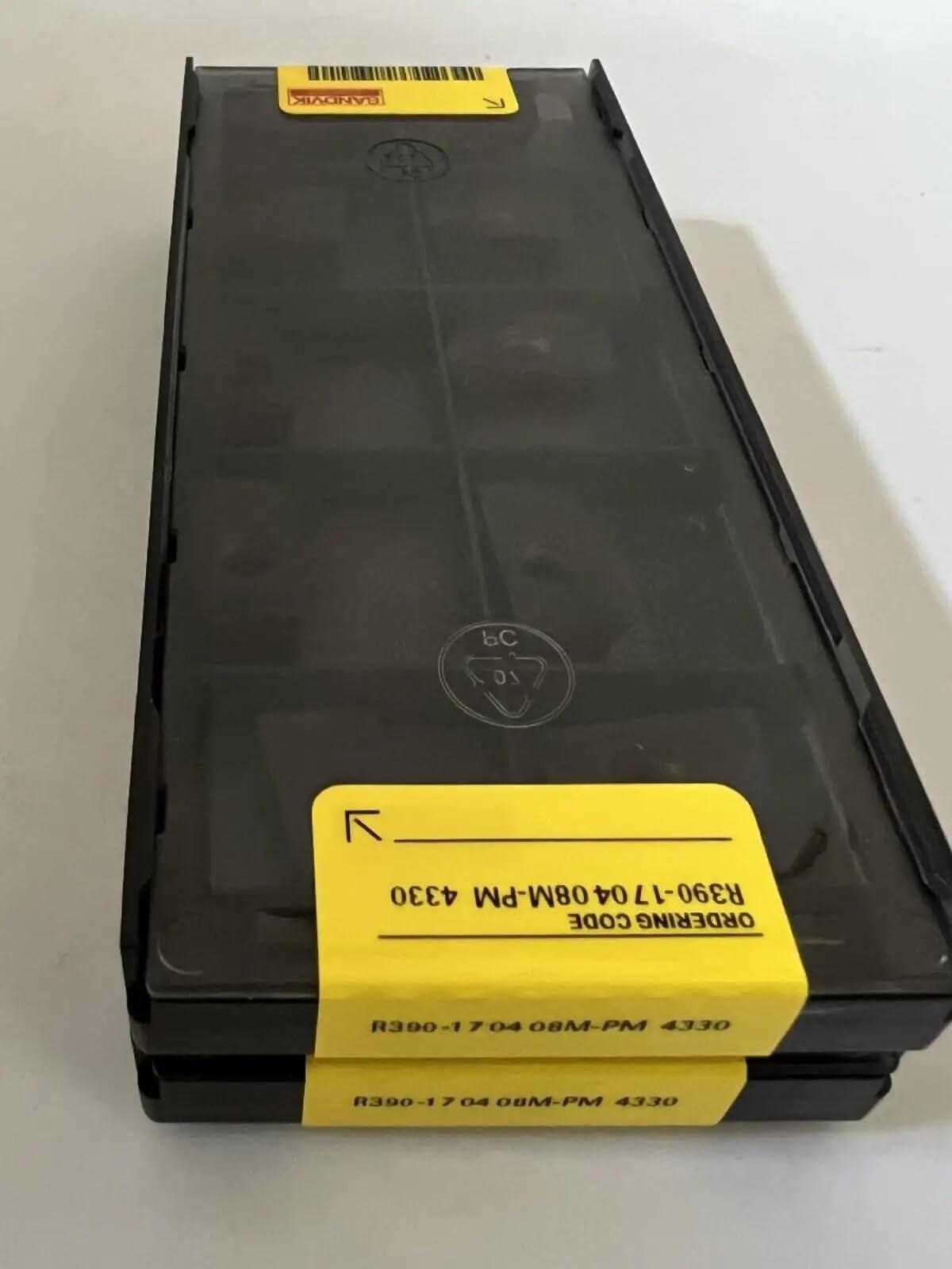 

Original Sandvik / R390-170408M-PM 4330 / CNC lathe carbide blade 10 PCS