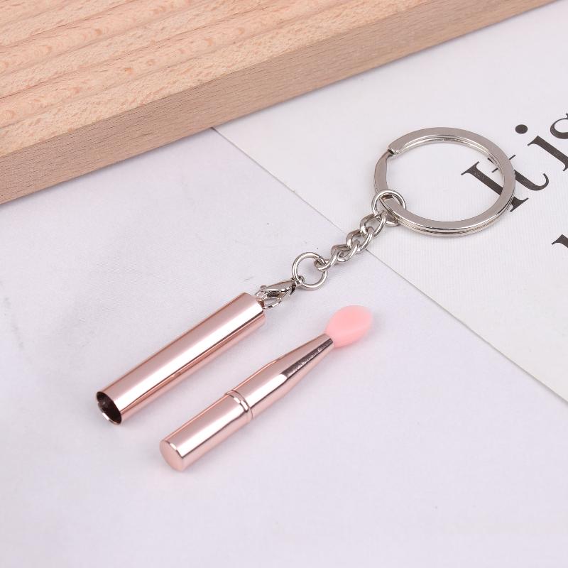 1Pcs Multifunctional Silicone Lip Brush Portable With Cover Keychain Dustproof Lipstick Lipstick Brush Eye Shadow Brush