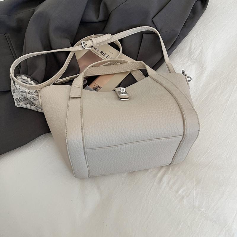 PU-Tragetasche Damen Mode Mini-Umhängetasche Lässig Tägliche Nutzung Crossbody-Handtasche mit Metallschnalle