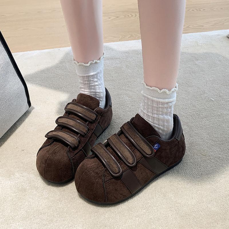 2025 new autumn kapibara platform heightening German training shoes women's casual fashion single shoes comfortable versatile trendy shoes