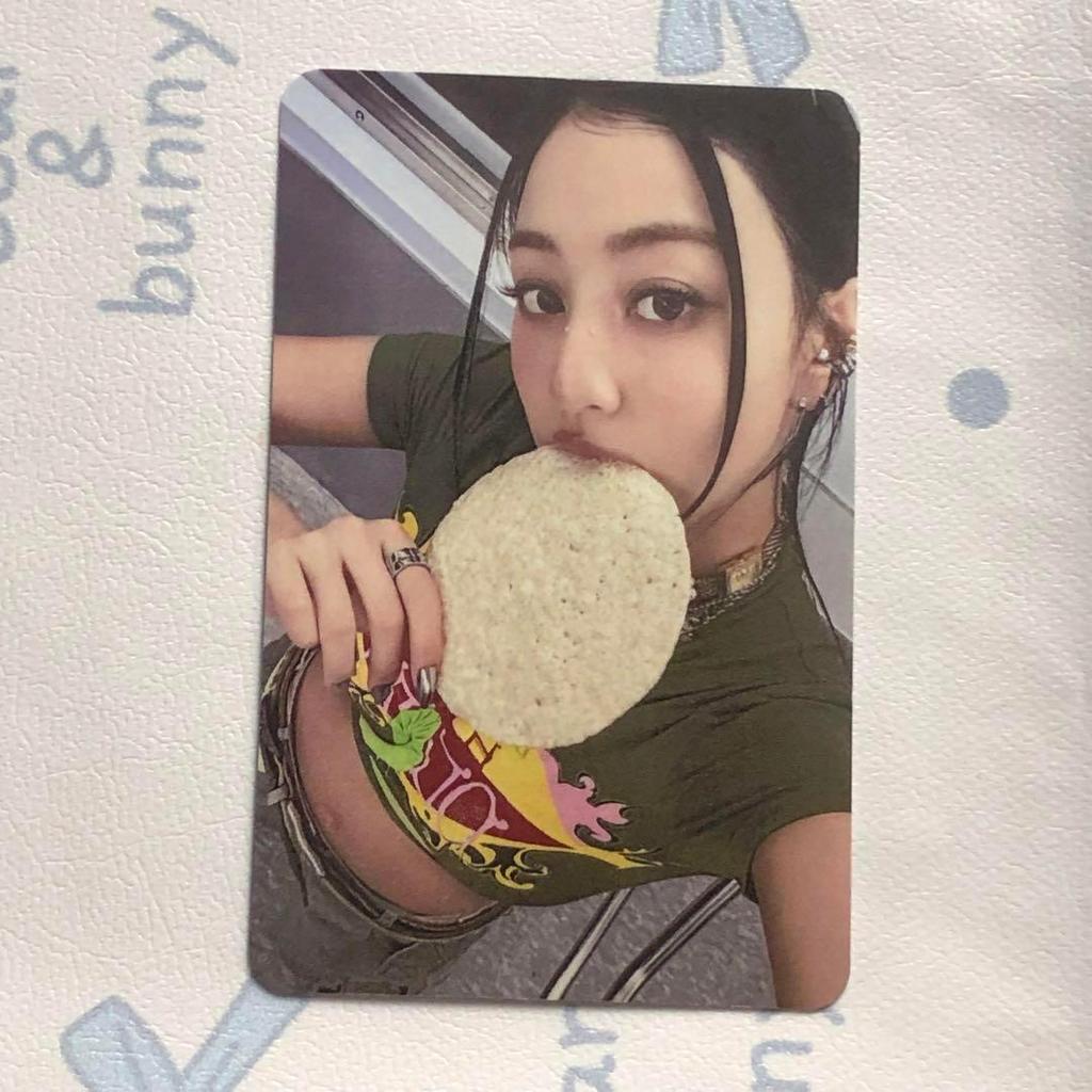 [USED] TWICE Bonus Limited Edition Jihyo THIS IS FOR Pre-Recorded Trading Card
