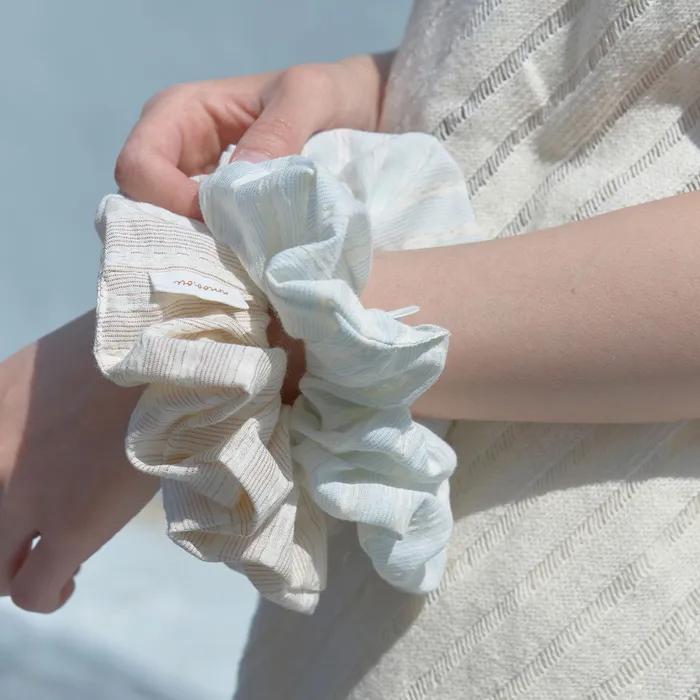 Stitch Stripe Scrunchie (2colors)