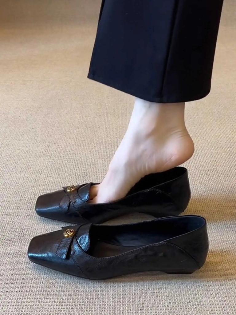 Retro Soft Bottom Mary Jane Shoes for Women with Butterfly Knot Commuter Flat Shoes Versatile Casual Leather Shoes