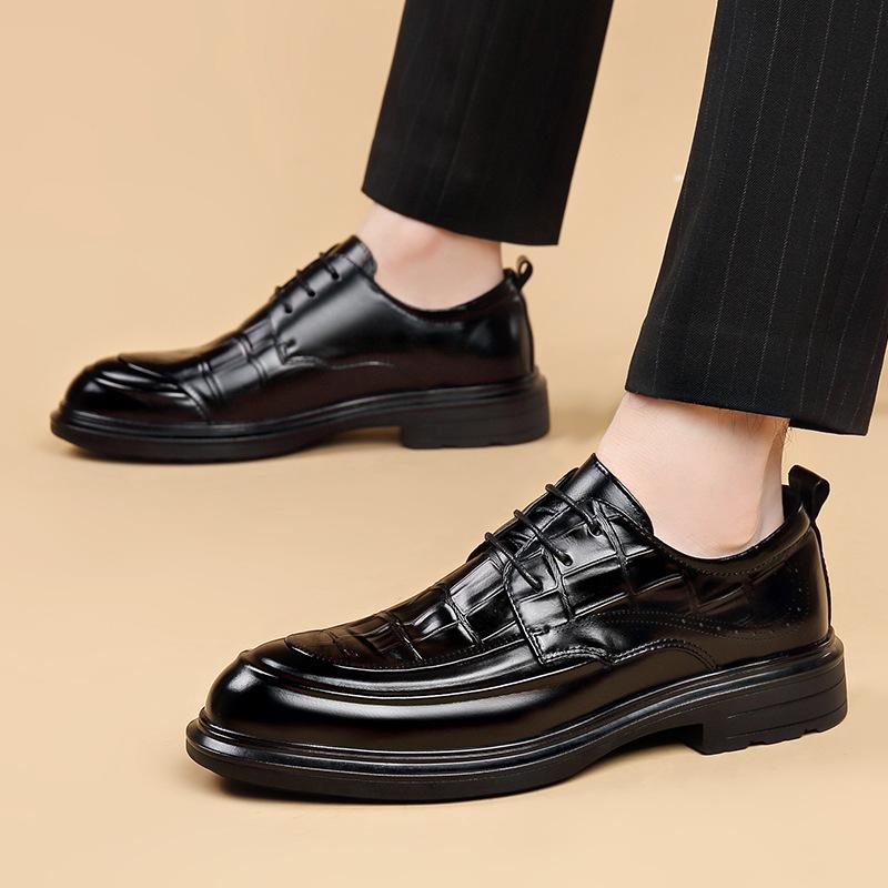 

Fashion 2025 Autumn New Designer Dress Shoes Men Solid Color High Quality Business Wedding Shoes Male Fashion Casual Leather Shoe Man 38