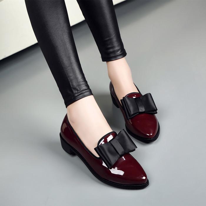 New Women Loafers Bowknot Decorated Flat Shoes Pointed Toe Women Casual Casual Patent Leather Peep Toe Shoes