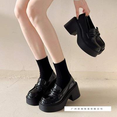 Schwarze runde Kopf kleine Mann erhöht Höhe mit einem Pedal Loafer Damen Frühling Britischer Stil Plateau kleine Lederschuhe