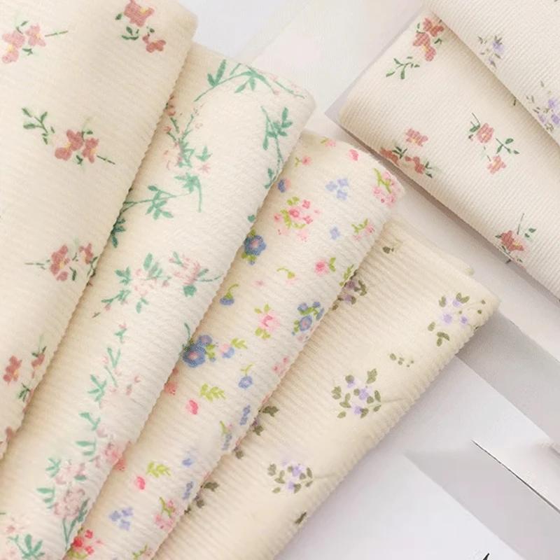 150x50cm Verdickter Kleiner Floral Bedruckter Cordstoff Herstellung Kleider, Kinderbekleidung, Handgefertigte DIY Bekleidungsstoffe