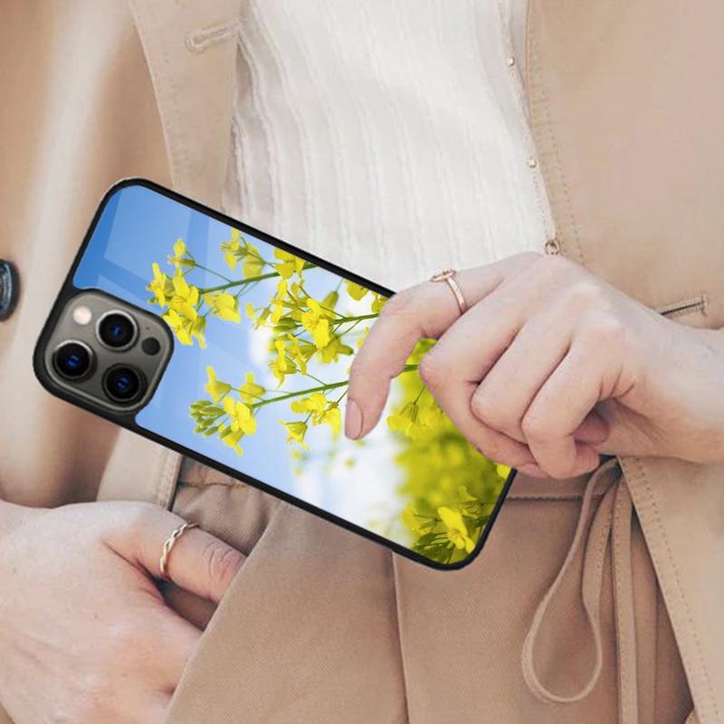 Flowery Buttercup Plant Magnetic Phone Case For APPLE iPhone 17 Air 16 14 13 12 Pro Max 15 Plus Charge With MagSafe Cover