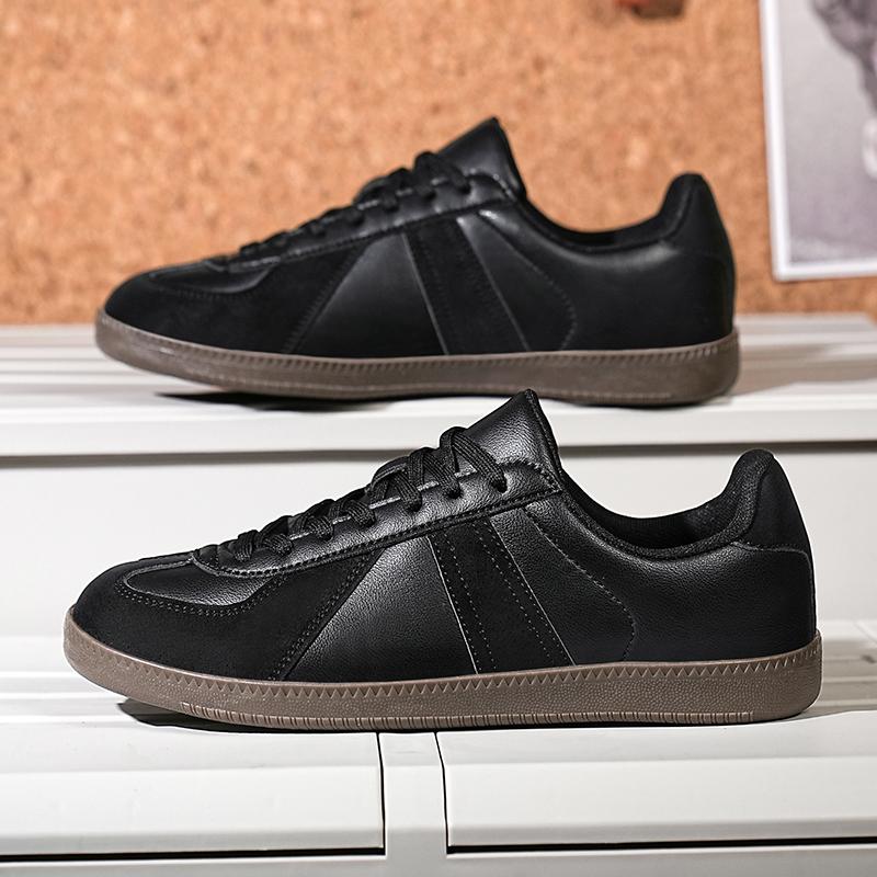 Women's Sneakers  Leather Ladies Vintage Training Shoes Spring Flat Shoes Men Casual Lightweiht Soft Soled Skateboard Shoe