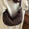 New Premium Textured One-shoulder Student Class Bag Autumn Commuter Leopard Print Tote Bag