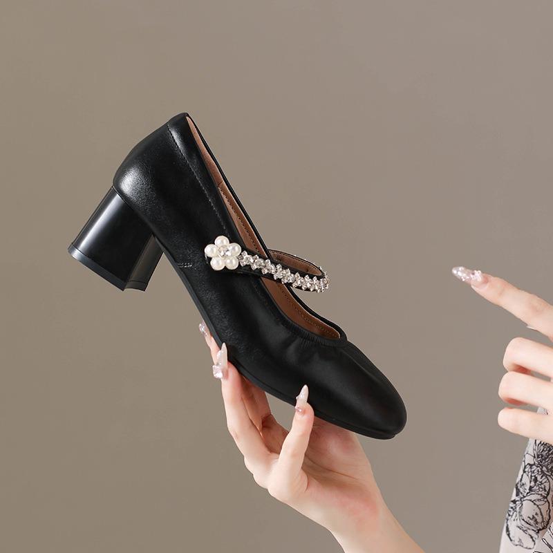 Sweetheart rhinestone word with Mary Jane shoes women's new light mouth thick heel single shoes with skirt high heels