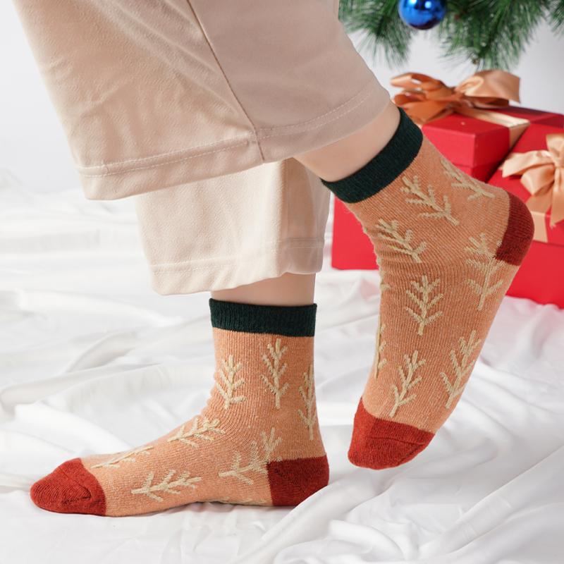 Fashion Color Contrast Women's Christmas Tree Wool Socks Autumn Winter Japanese Vintage Thickened Warm Soft Comfortable Socks