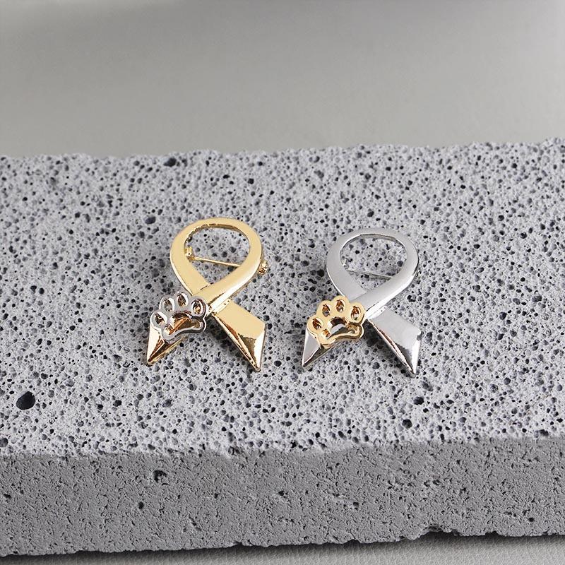 Paw in Heart Bow Tie Brooches Dog Paws Cat Claw Metal Pins Clothes Bag Badge Lapel Pin Animal Lovers Jewelry Gifts for Girl Kids