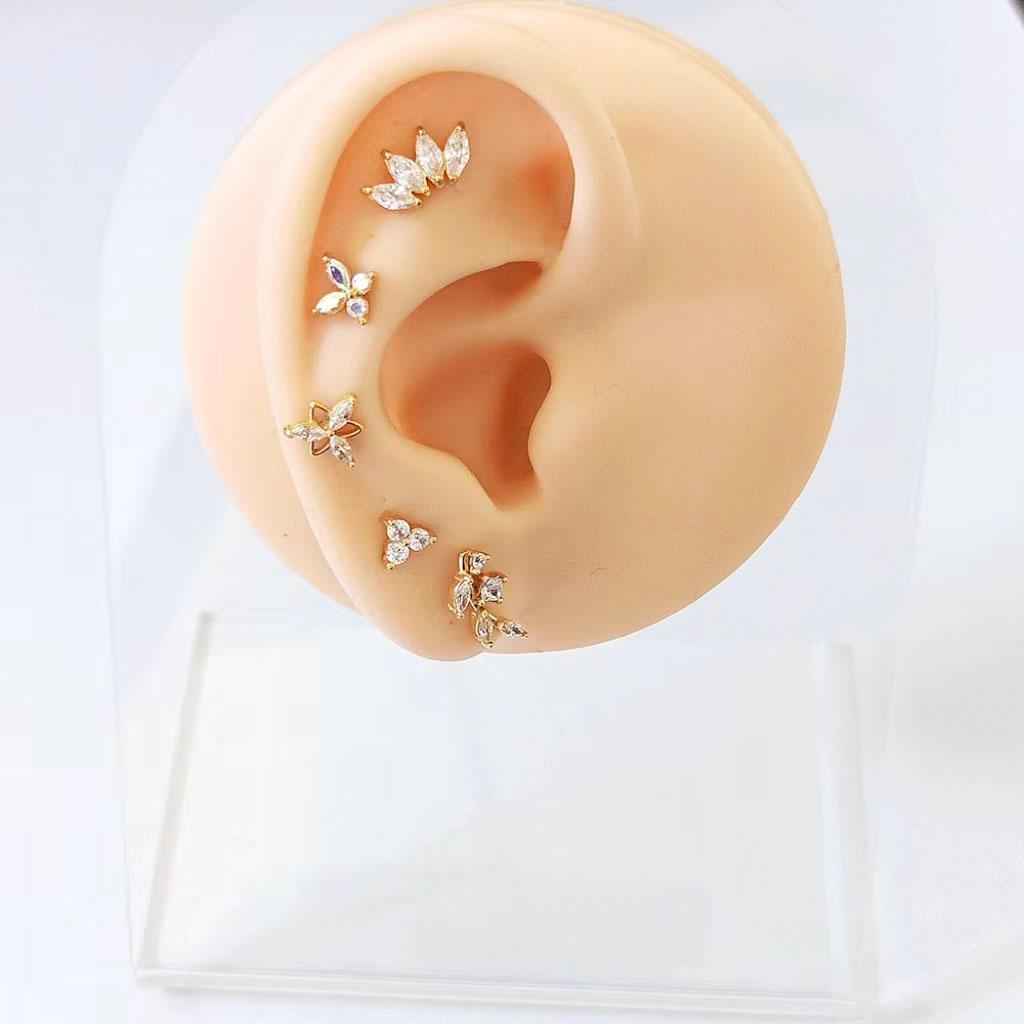 Titanio ASTM F136 G23 Fiore Luna Farfalla Piercing Senza Filettatura Spillo Fulmine Push-in Stud per Labbra Daith Conch Orecchino 16G 18G 20G