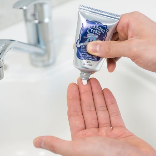 Deonatulle Men's Smooth Cream for Underarms, Direct Application Antiperspirant Cream