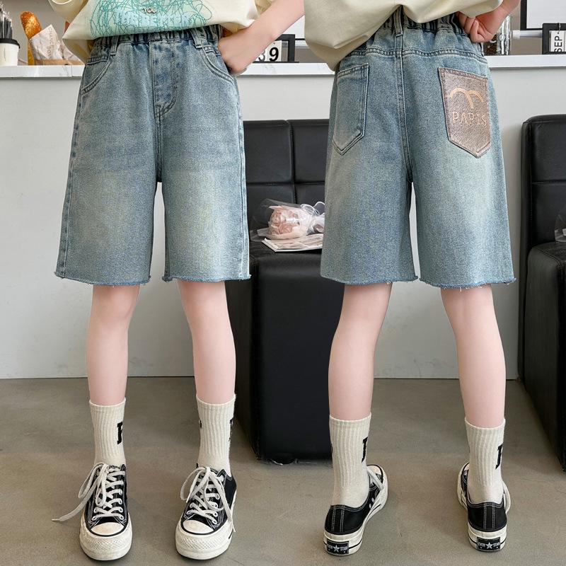 

Summer Denim Shorts for Kids: Fashionable Casual Jeans for Boys and Girls 130 cm синій