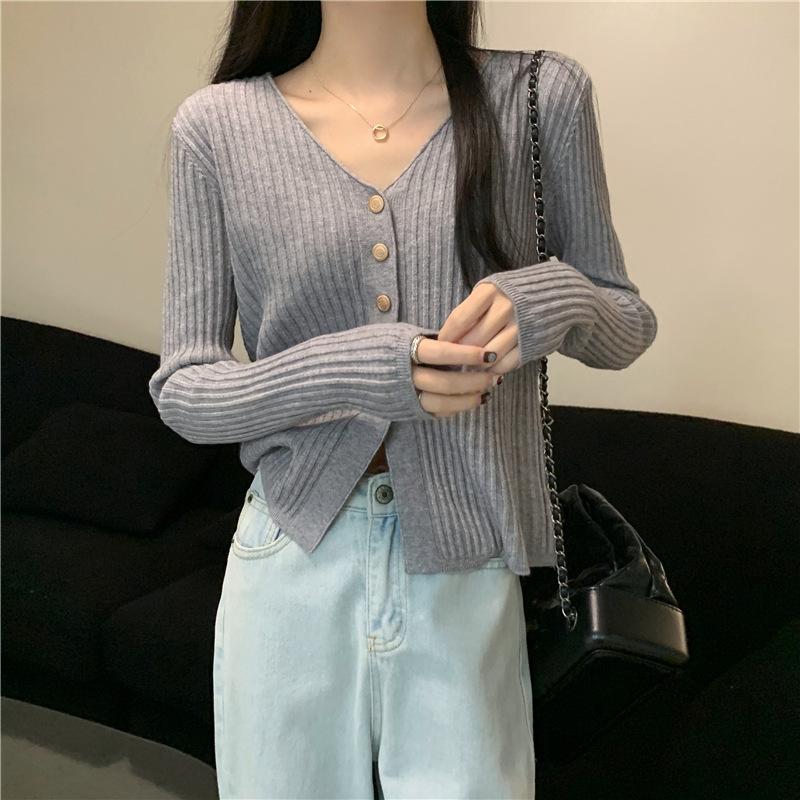 Baijiu red neck knitted cardigan women's top spring single-breasted sweater temperament top bottoming shirt