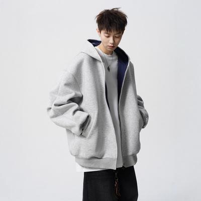 Sıcak tutan kıyafetler – Kapşonlu Kazaklar ve Svetşörtler