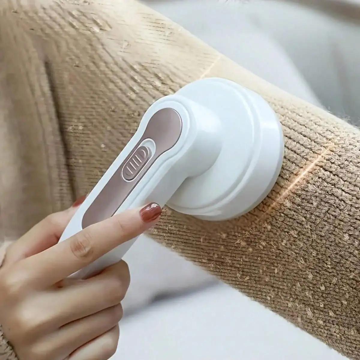 

USB Rechargeable Hair Remover, Effective Fabric Scraper, Hair Remover, Clothes For Sofas, Blankets, Curtains, Socks, Sweaters белый