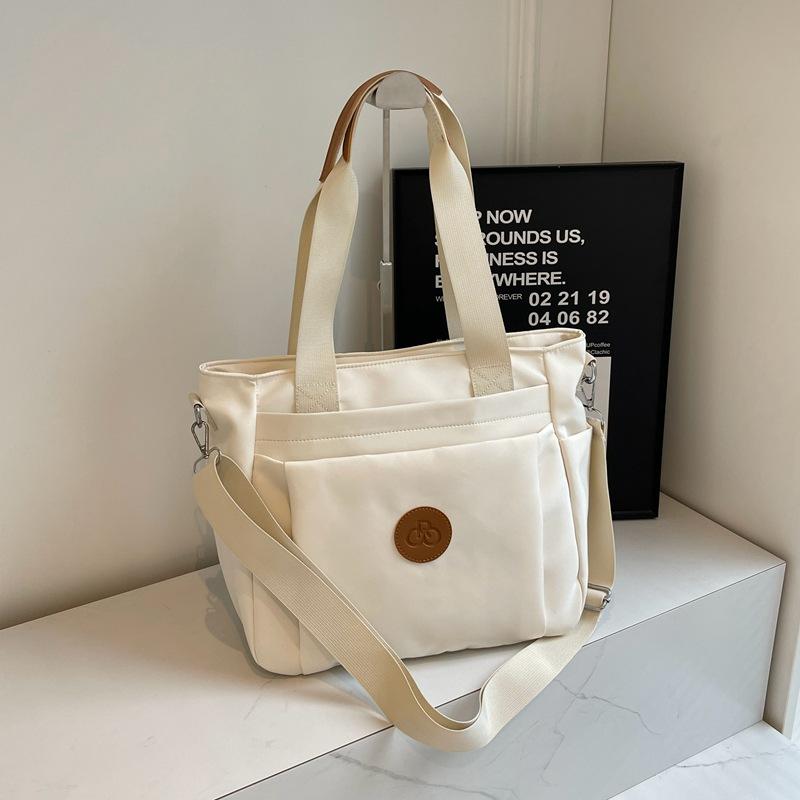 Fashion and Lightweight Portable Canvas Bag Women's 2025 New Large-capacity Casual Messenger Bag Commuter Shoulder Bag