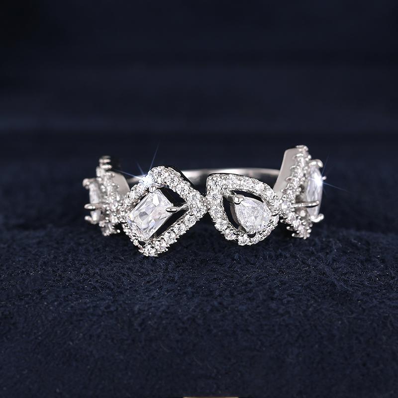 Huitan Fashion Design Geometric Cubic Zirconia Finger Ring for Women Luxury Trendy Wedding Band Accessories Bling CZ Jewelry