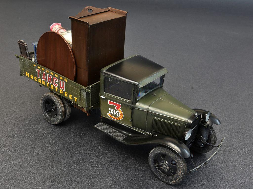 Miniart sovětský nákladní vůz o hmotnosti 1 tuny, včetně plastových dílů, MA38013, měřítko 1/35, 1,5