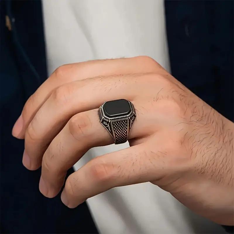 Retro Handmade Turkish Signet Ring Vintage Men Ancient CopperColor Pattern Ring Inlay Black Zircon Party Punk Motor Biker Ring