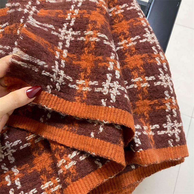 Autumn and Winter Warm 100 Wool Women's Scarf Silver Silk Plaid Loose Beard Extended Fringed Scarf