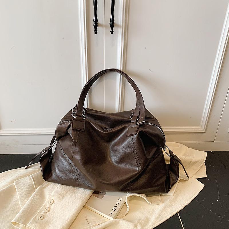 

Ретро вместительная сумка-мессенджер для通勤 женская осень-зима 2025 новая корейская версия повседневная сумка-тоут портативная дорожная сумка темно-коричневого