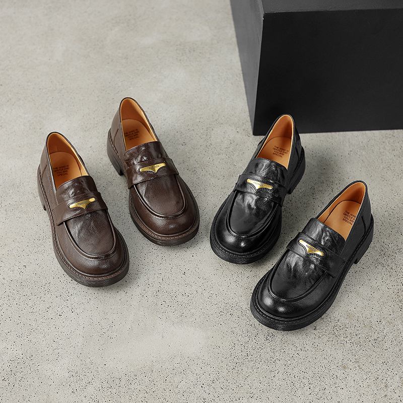 Krazing Pot Sheepskin Round Toe Low Heels Autumn Summer Shoes Slip on Women Oxford Shoes Metal Fasteners Pumps