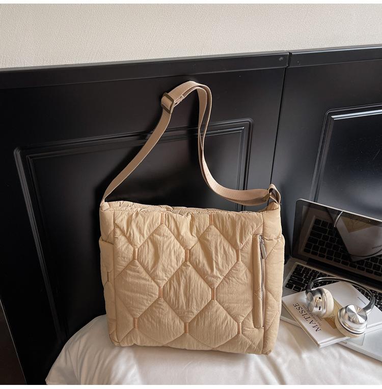 

2025 Autumn and Winter New Casual Large-Capacity Cotton Clothing Bag Embroidery Shoulder Bag Hand-Held Crossbody Shoulder Bag Women