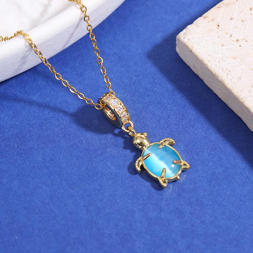 Non-Fading Luxury Maple Leaf Butterfly Clavicle Necklace