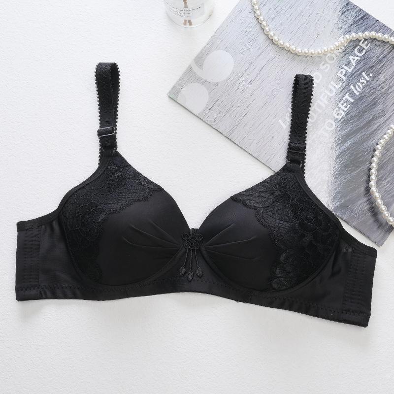 

Foreign trade models, middle-aged and elderly people without steel rims, thin cups, lace bra covers gather in three rows of stock. 42/95 чорний