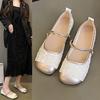 Abendschuhe Oma-Schuhe sanfte Einzelne Schuhe Damen 2025 Frühling Temperament flacher Boden kleiner duftender Stil eckige Spitze neue Mary Jane Schuhe