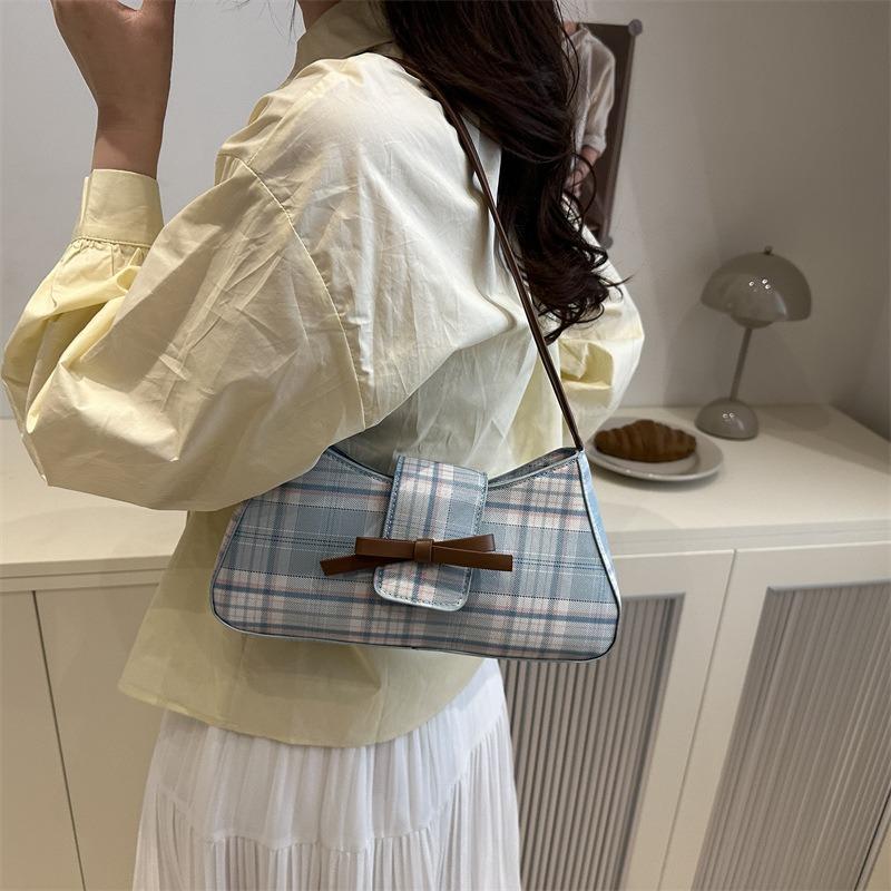 Trendy and Beautiful Women's Handbags, New Plaid Fashion Versatile Casual Shoulder Armpit Bags