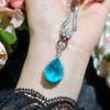 Set di Anello e Orecchini Pendenti in Cotone Paraiba di Lusso