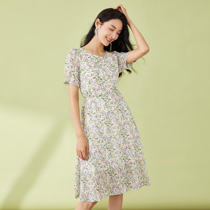 Elegant Floral Short-Sleeve Midi Dress