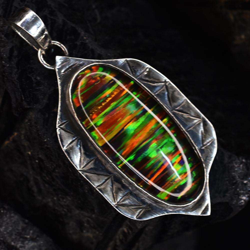A+ Zertifiziert 40 Karat Natürlicher Ovaler 925er Sterlingsilber Schöner Opal Edelsteine Anhänger