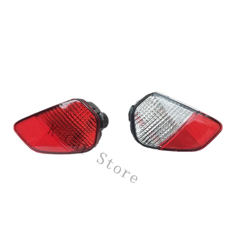 Car Rear Bumper Light Assembly For Mitsubishi Outlander 2016-2025  Fog Light Rear Tail Light Bumper Light With Bulb