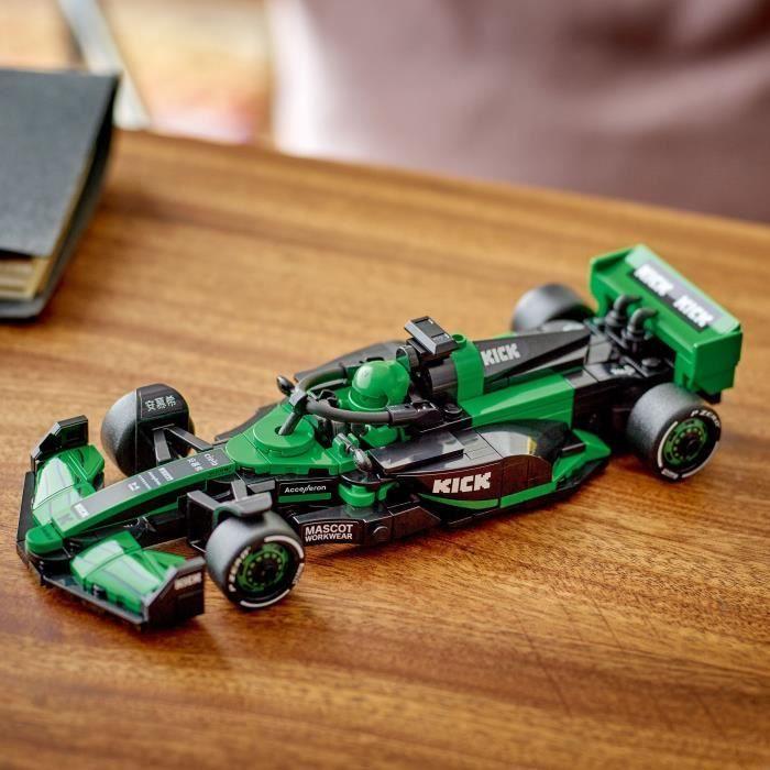 LEGO Speed Champions 77247 Vůz F1 KICK Sauber Team C44 Stavebnice od 10 let