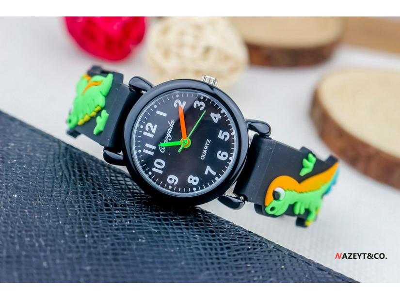 Dziecięcy Kreskówkowy Zegarek Kwarcowy 3D - Motywy: Piłka nożna, Samolot, Koparka, Dinozaur