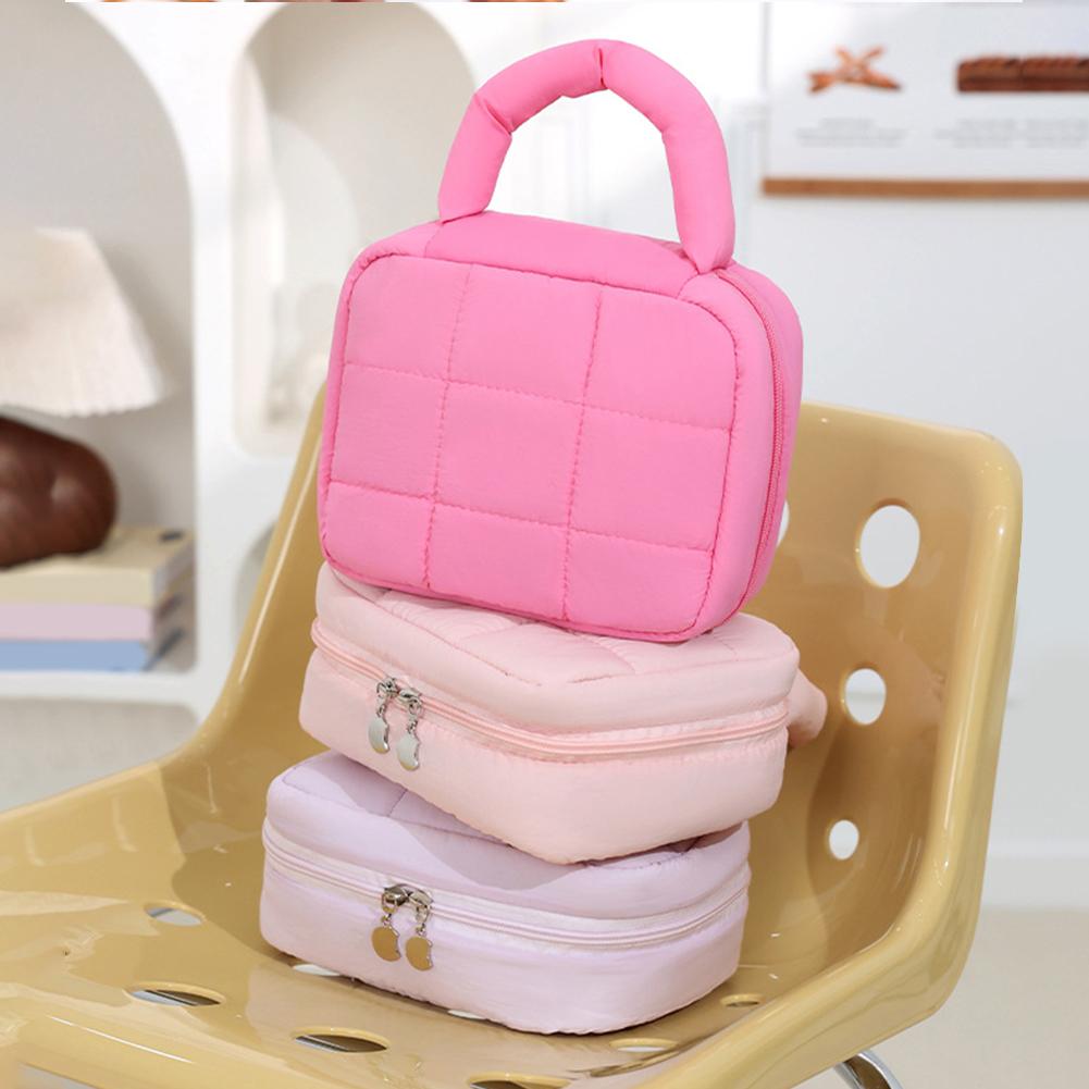Women Quilted Makeup Bag Puffer Cosmetic Bag Waterproof Travel Toiletry Bag Large Capacity Makeup Storage Bag Makeup Clutch Bag
