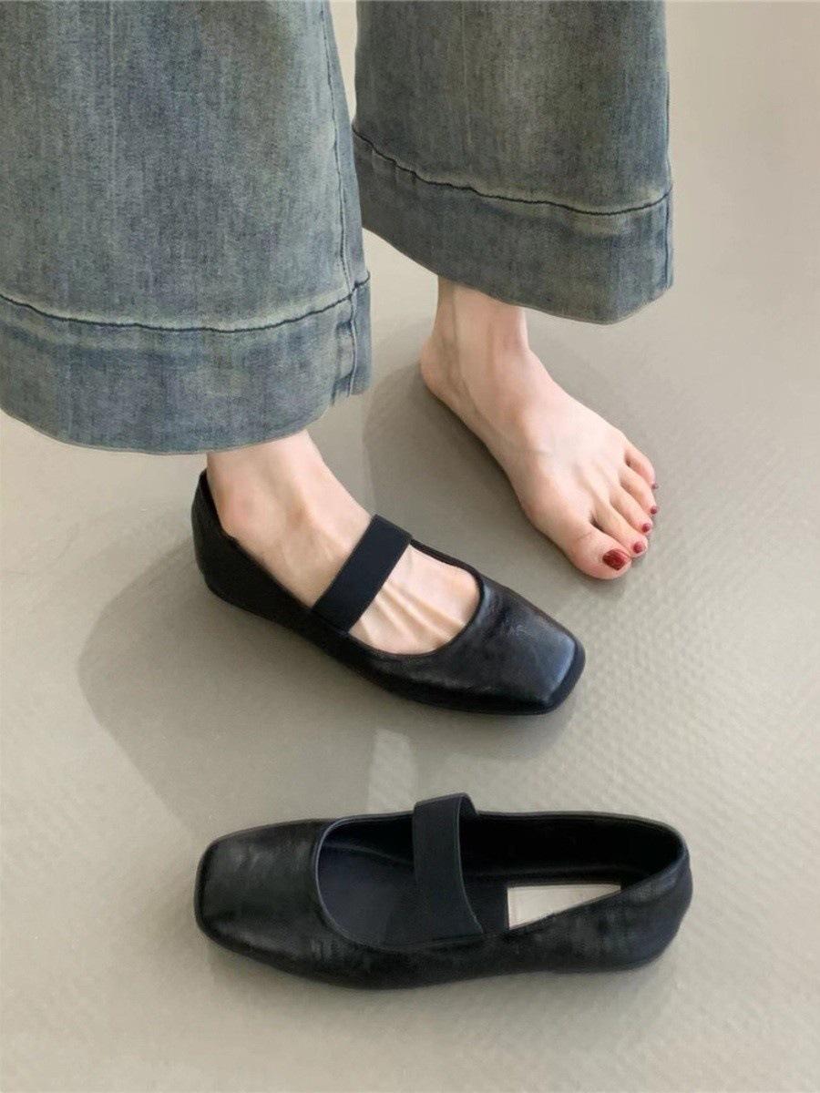 

Женские туфли Мэри Джейн в стиле ретро 2025 года, новый французский темперамент, элегантные и универсальные, с юбкой, легкий рот, мягкая подошва, вечерние туфли 39 чёрный