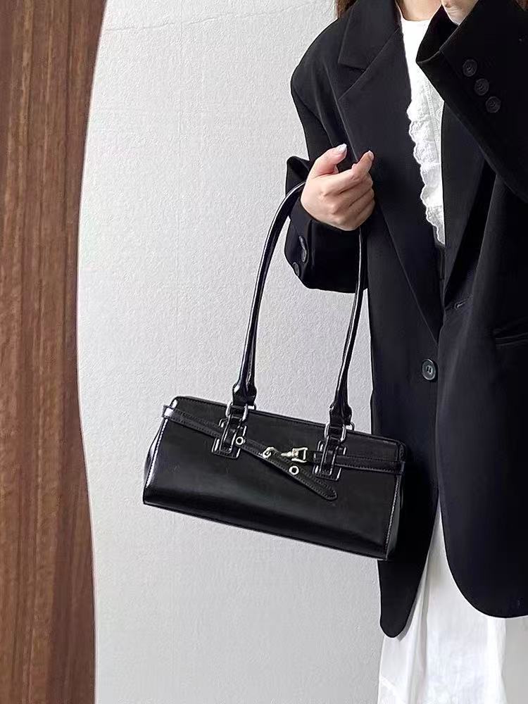 Retro Niche Single Shoulder Armpit Bag Women'S Trendy Fashion Simple Tote Bag Large Capacity Portable Commuter Bag
