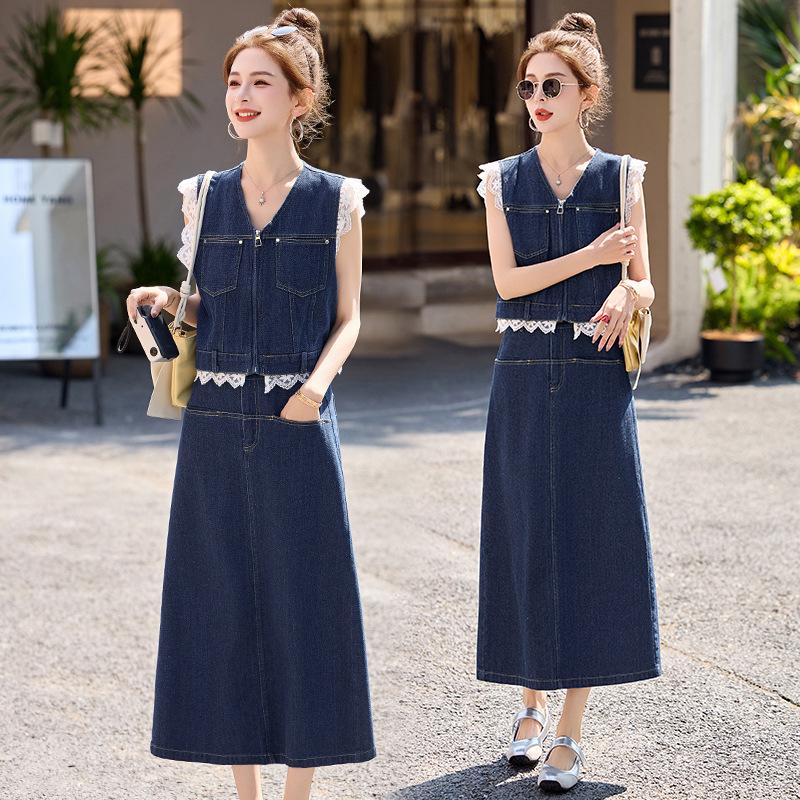 

Летний модный женский джинсовый комплект: жилет и юбка M (105-115 jin)