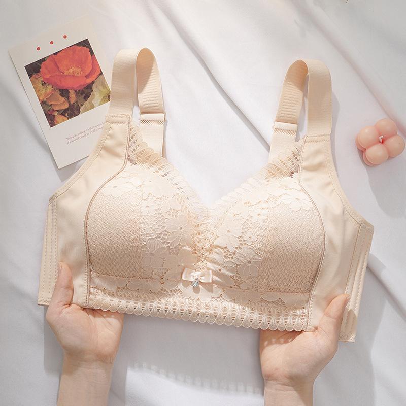 

Полная чашка сбоку, большая грудь и маленькая женская модель против провисания и вторичный тип регулировки груди. 80